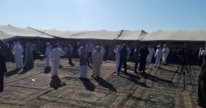 شيوخ ووجهاء من قبيلة بني صخر يدعون للحوار وتغليب مصلحة الوطن العليا ويطلقون مبادرة لانهاء الإضراب 