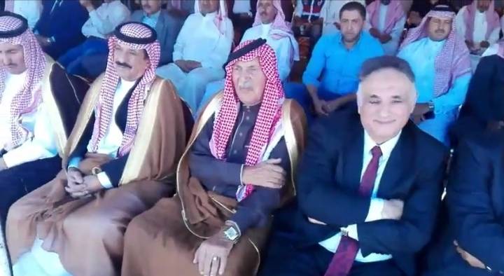 شيوخ ووجهاء من قبيلة بني صخر يدعون للحوار وتغليب مصلحة الوطن العليا ويطلقون مبادرة لانهاء الإضراب 