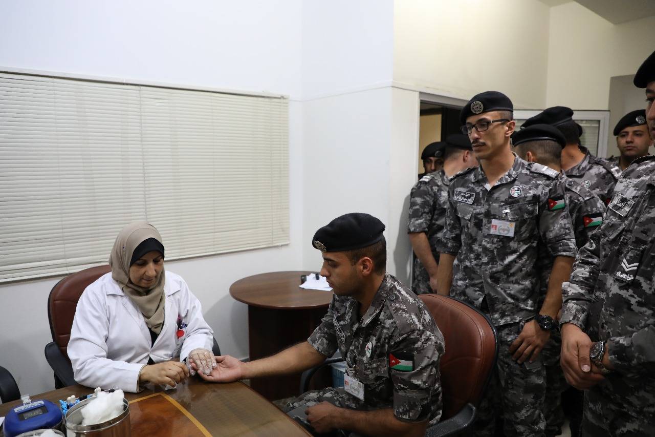 قوات الدرك تتبرع بالدم في حملة قطرة من دمك تنقذ روحا