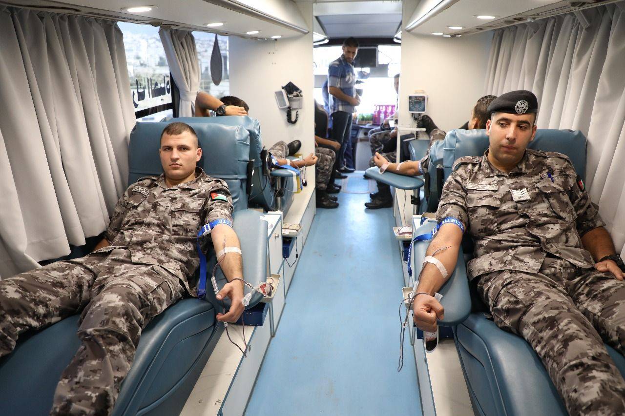 قوات الدرك تتبرع بالدم في حملة قطرة من دمك تنقذ روحا
