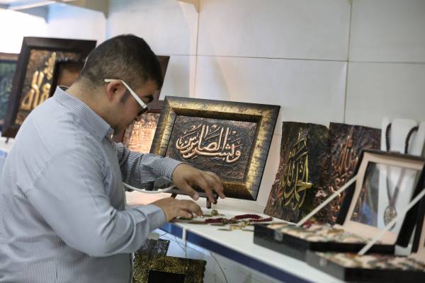 مدينة الشارقة للخدماتِ الإنسانية توظِّف 96 شخصاً ذا إعاقة