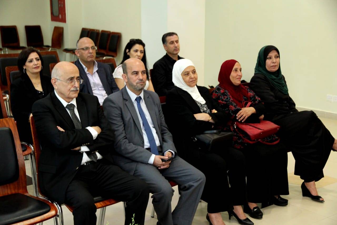 الجامعة الاميركية في مادبا تحتفل بتخريج دورة التفكير الاستراتيجي