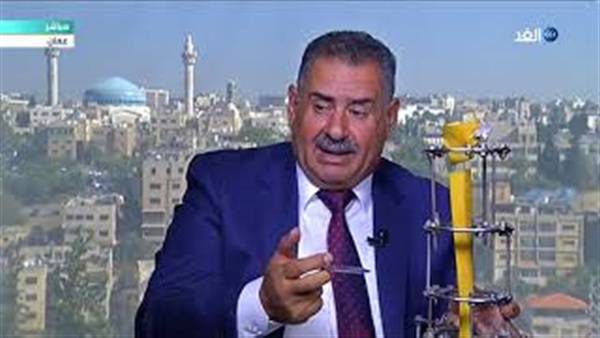 استشاري في جراحة العظام والمفاصل يشرح أسباب قصر القامة وتداعياته والتدخل الجراحي لإطالة العظام