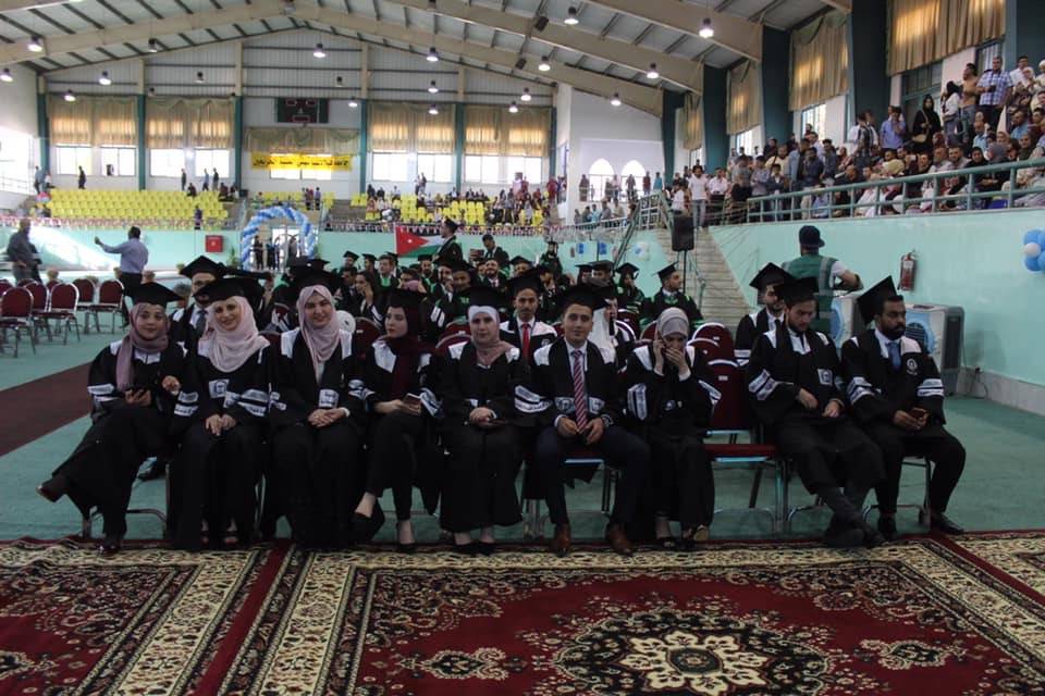 جامعة فيلادلفيا تزهو بخريجي صيفي الفوج الـ 26  