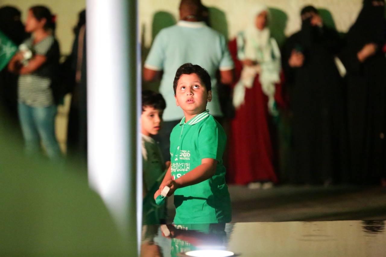 العنزي: علمنا ابنائنا ان الوطن سيبقى شامخا .