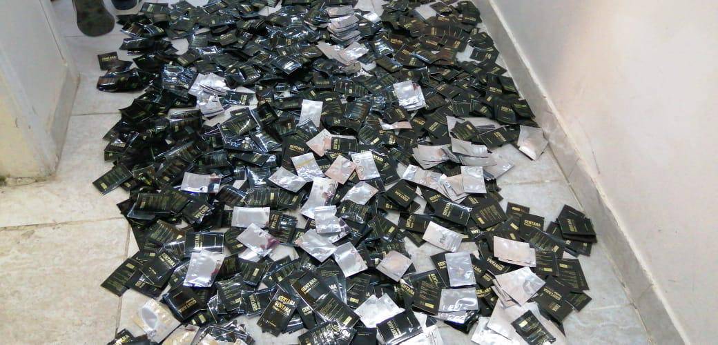 إدارة مكافحة المخدرات تنفذ حملة أمنية في الرمثا وتلقي القبض على خمسة أشخاص من المطلوبين 