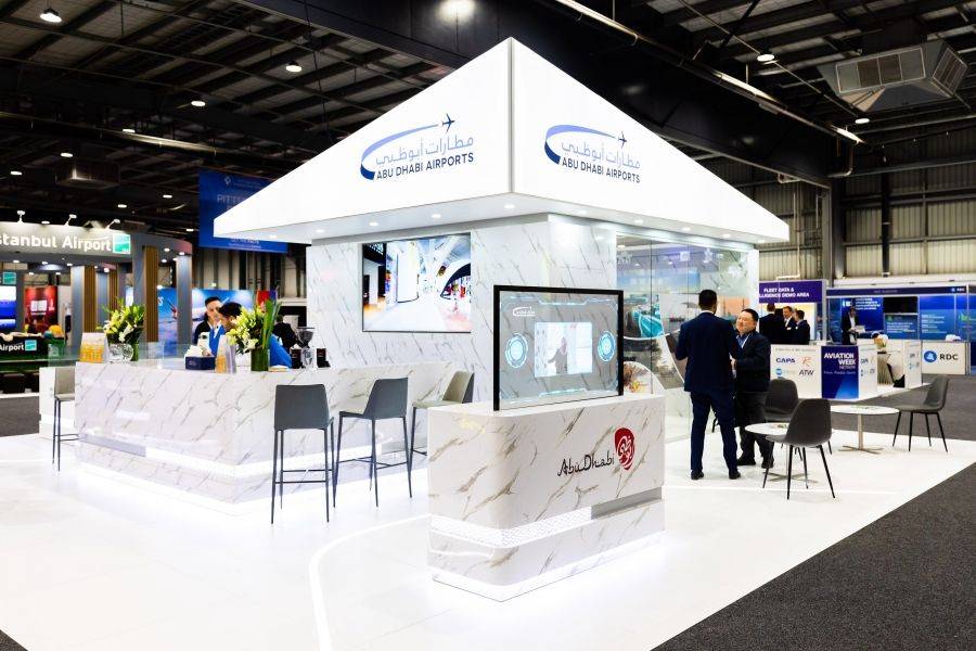 مطارات أبوظبي تشارك في منتدى تطوير المسارات الجوية 2019