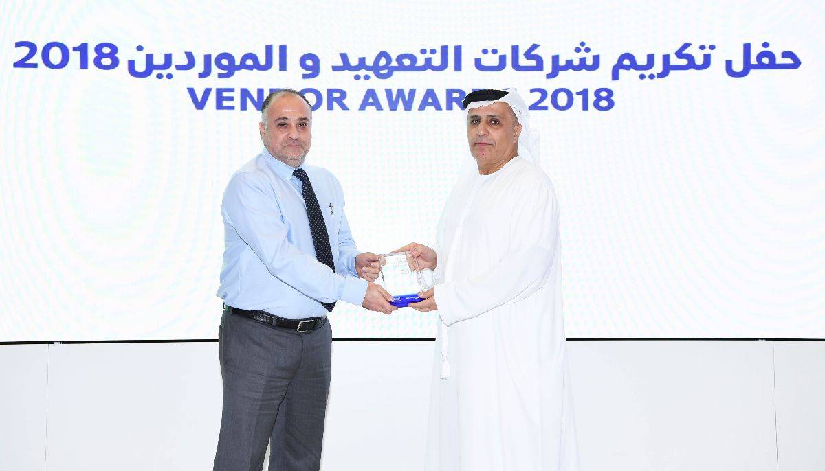 طرق دبي تكرم أفضل المتعهدين والموردين لعام 2018 مع استحداث فئتين جديدتين