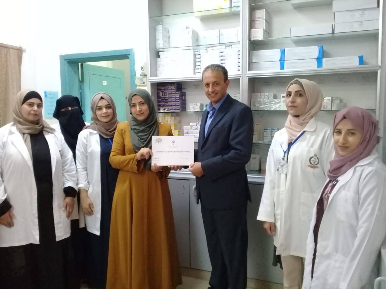 قسم الصيدلة بمستشفى النسائية والاطفال المفرق يحتفل بيوم الصيدلي العالمي 