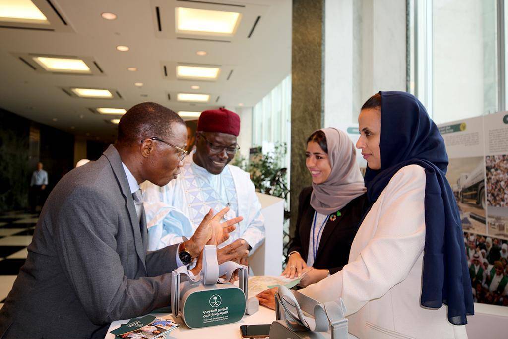 إشادة يمنية وعالمية بجهود المملكة التنموية *مسؤولون سعوديون ودوليون يزورون جناح إعمار اليمن في نيويورك