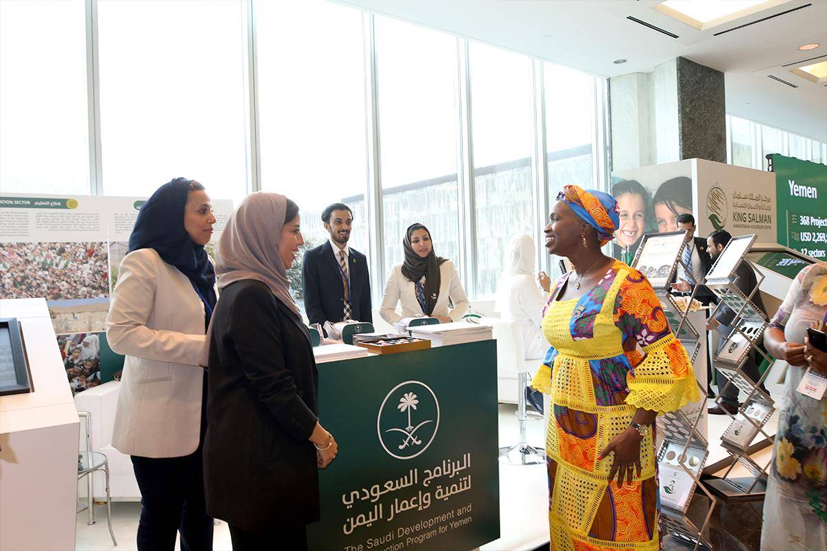 إشادة يمنية وعالمية بجهود المملكة التنموية *مسؤولون سعوديون ودوليون يزورون جناح إعمار اليمن في نيويورك