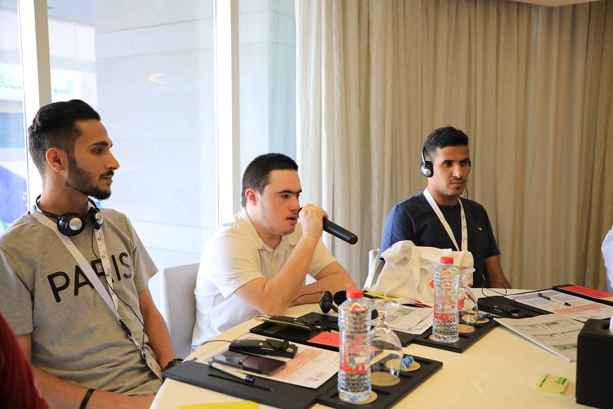 قمة المناصرين الذاتيين (خطوة واحدة أقرب) تنطلق في الشارقة