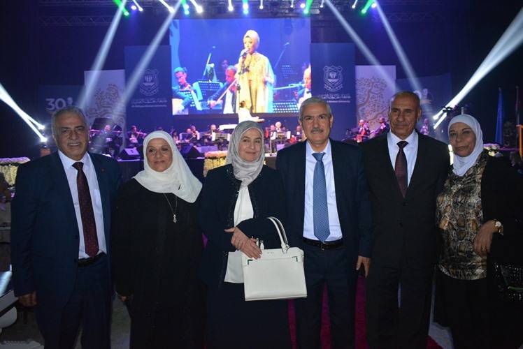 حفل بهيج لجامعة عمان الأهلية بمرور 30 عاما على تأسيسها