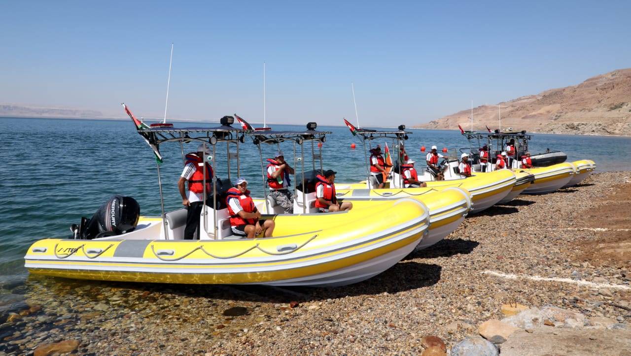 الملك يفتتح مركز الإنقاذ المائي والجبلي التابع للدفاع المدني في البحر  الميت