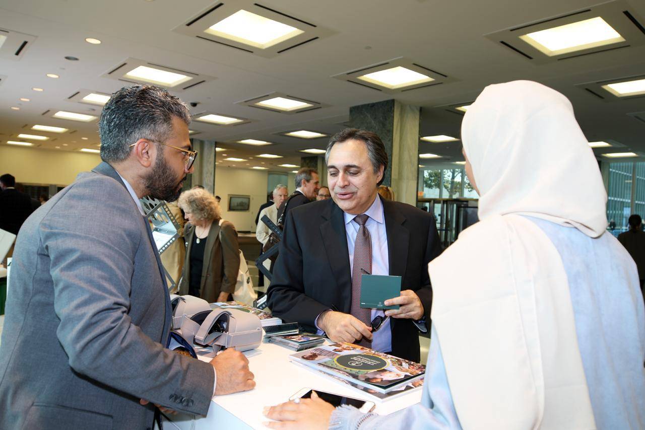 مشاركة فاعلة للمرأة السعودية للتعريف بالجهود التنموية للمملكة