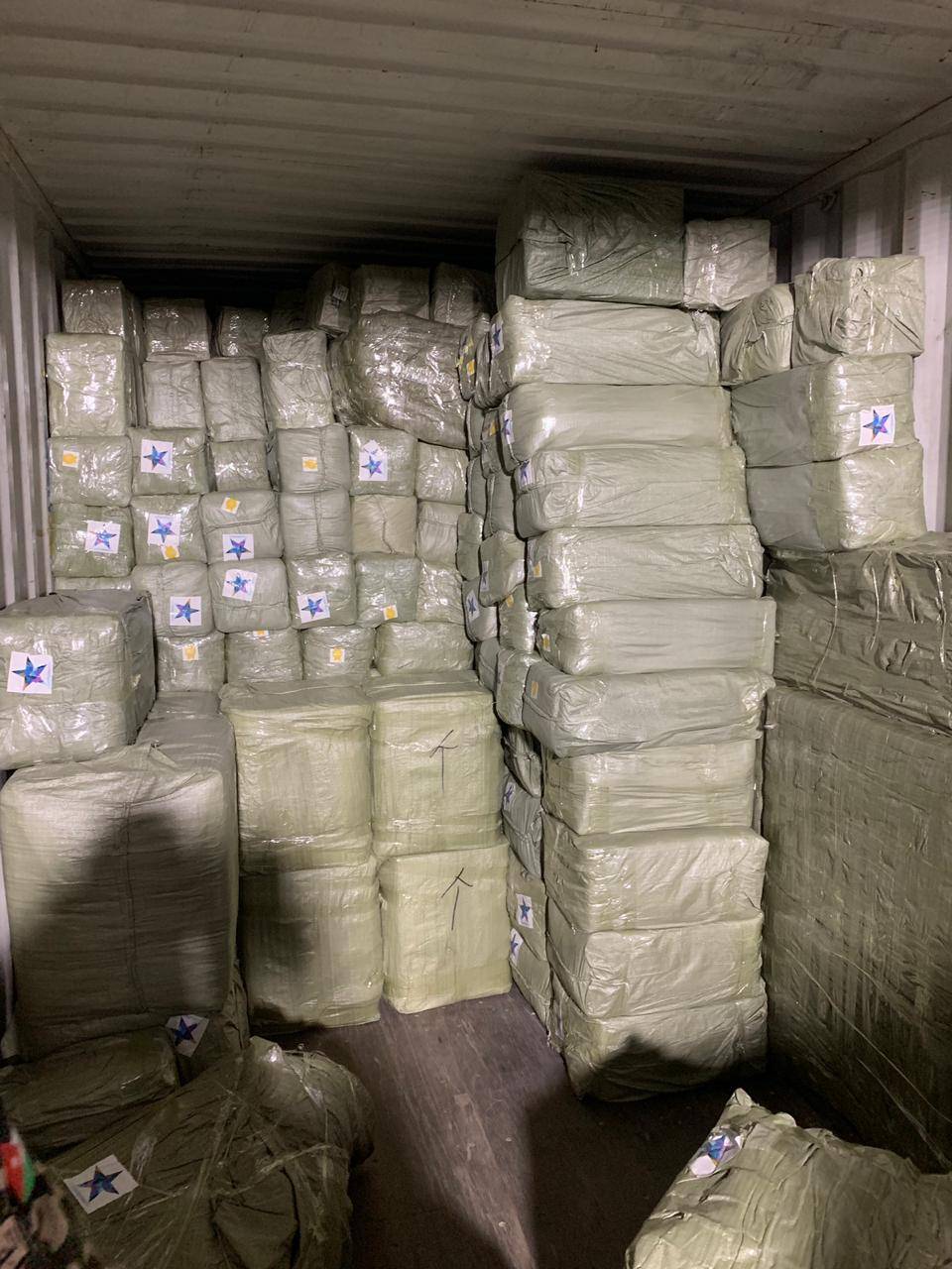 الجمارك الاردنية تحبط تهريب العاب نارية وسجائر الكترونية 