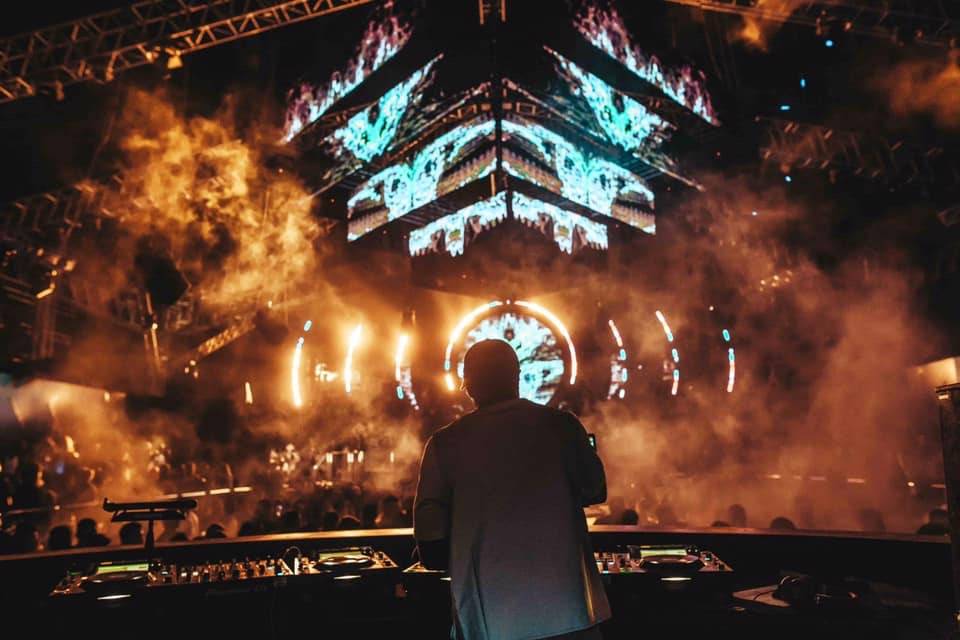 نادي بيس دبي يواصل عروض جولته الموسيقية الثالثة مع حفلين لمنسق الأغاني دي جاي لوسيانو والمغني ديزاينر في عطلة نهاية هذا الأسبوع