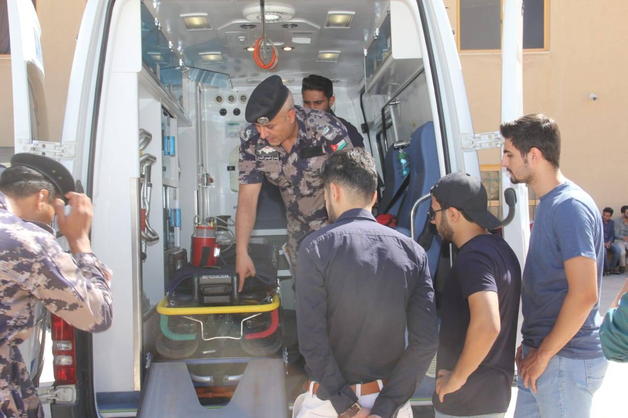 الدفاع المدني يُنظم مبادرة (صحتك بتهمنا) في محافظة معان