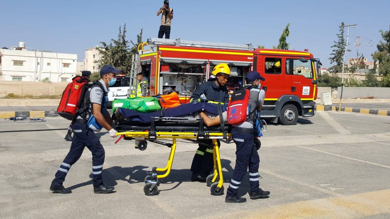 الدفاع المدني وبالتعاون مع وزارة الصحة والمكتب الألماني الفدرالي  ينفذ  تمريناً لحادث وهمي مفترض في محافظة المفرق