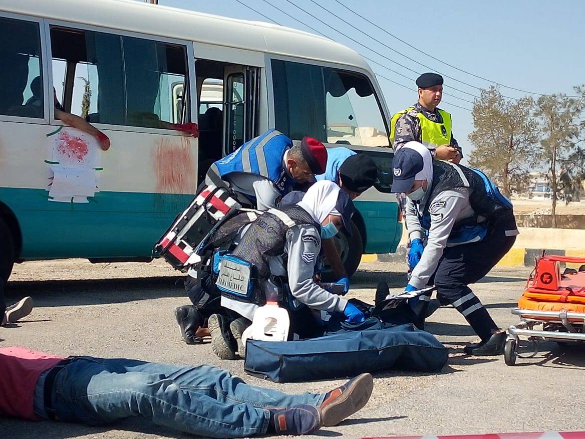 الدفاع المدني وبالتعاون مع وزارة الصحة والمكتب الألماني الفدرالي  ينفذ  تمريناً لحادث وهمي مفترض في محافظة المفرق