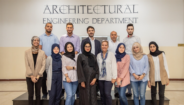 9 طلاب يتنافسون في تصميم مبنى حاضنات الأعمال في مؤسسة رُوّاد بالشارقة