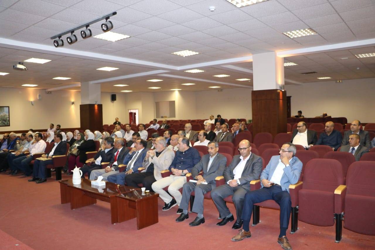 الشرعه والعزب ممثلان عن كليه عمان الجامعيه في مجلس جامعة البلقاء التطبيقية