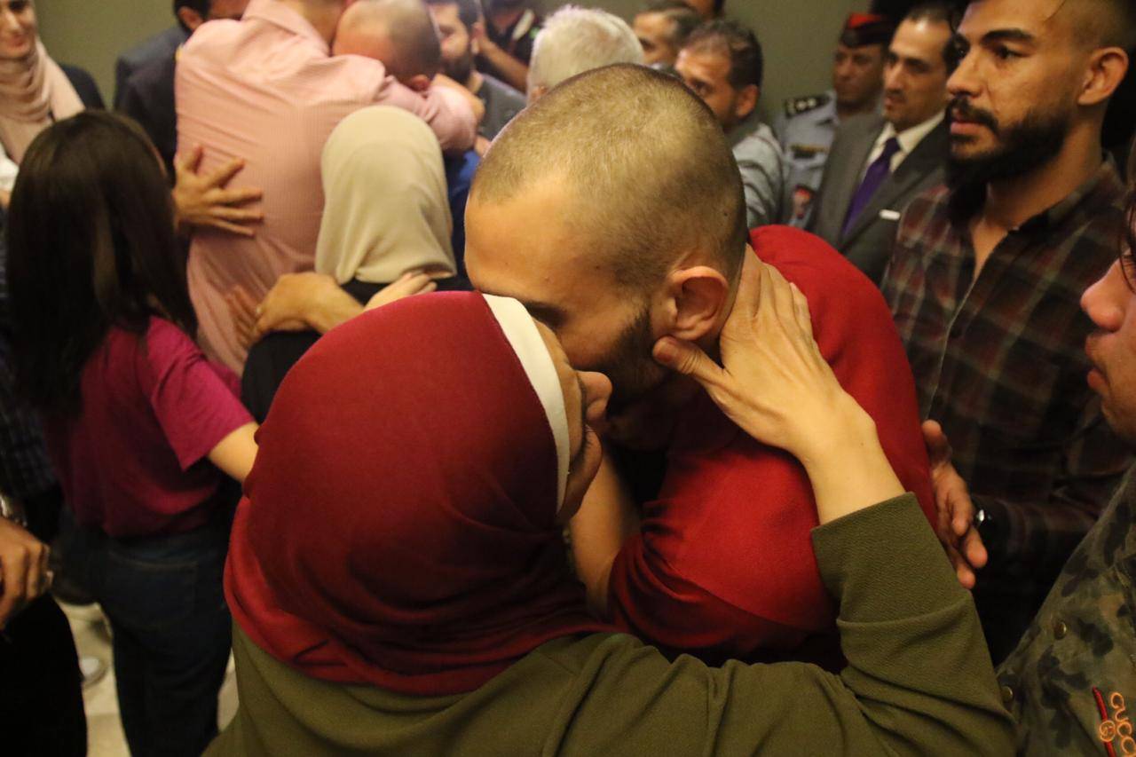 وصول المواطنين الأردنيين عبدالرحمن  علي حسين وثائر  حسام مطر اللذين كانا قد اعتقلا في مصر منذ عشرة ايّام. 