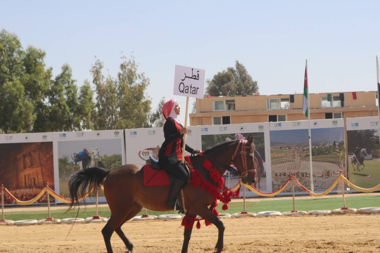 انطلاق فعاليات البطولة العسكرية الدولية الأولى لالتقاط الأوتاد بالزرقاء