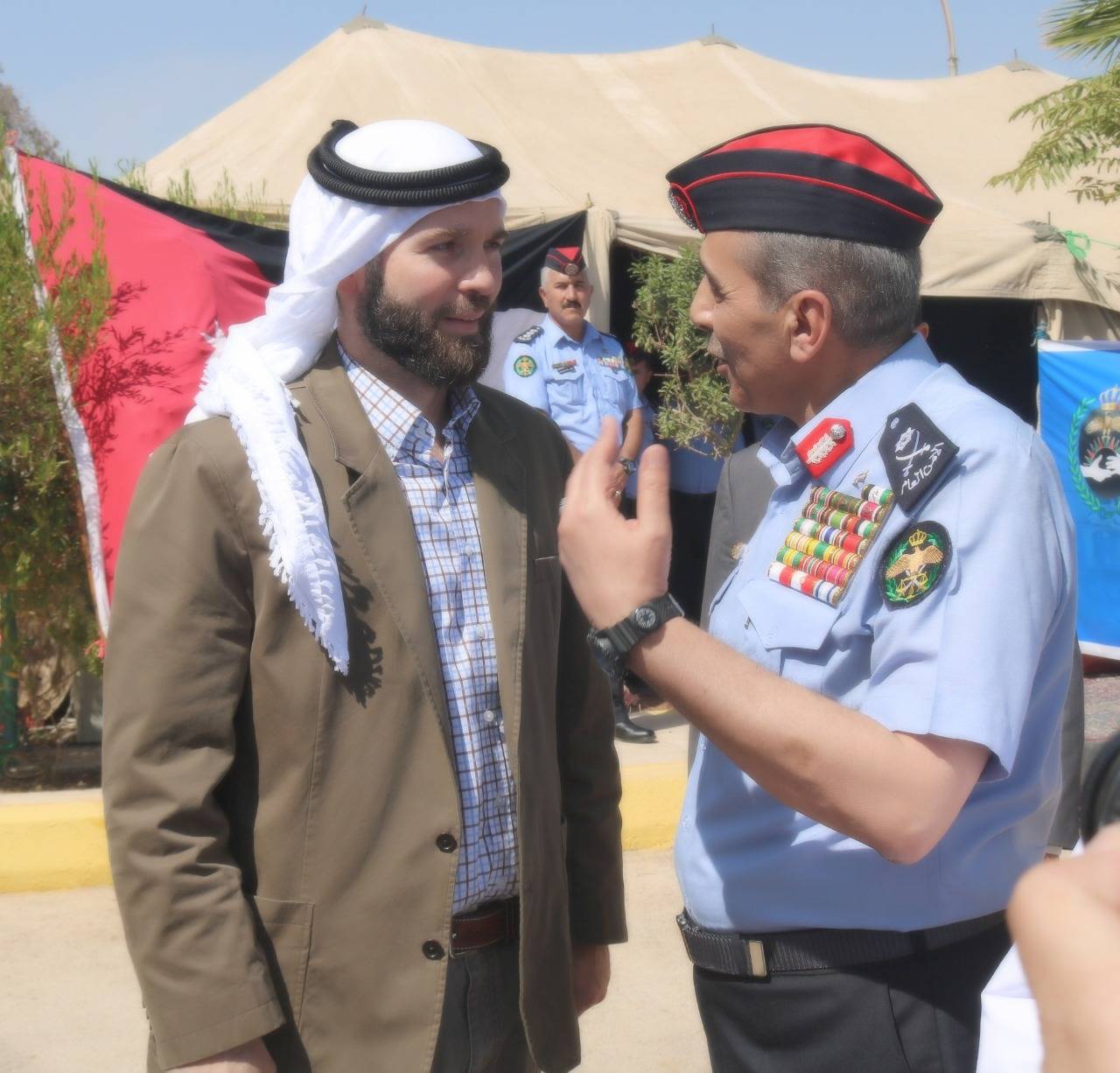 انطلاق فعاليات البطولة العسكرية الدولية الأولى لالتقاط الأوتاد بالزرقاء