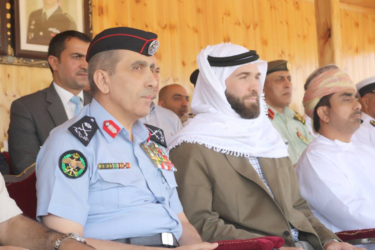 انطلاق فعاليات البطولة العسكرية الدولية الأولى لالتقاط الأوتاد بالزرقاء