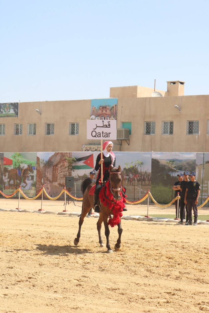 انطلاق فعاليات البطولة العسكرية الدولية الأولى لالتقاط الأوتاد بالزرقاء