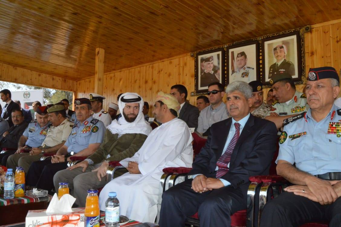 انطلاق فعاليات البطولة العسكرية الدولية الأولى لالتقاط الأوتاد بالزرقاء