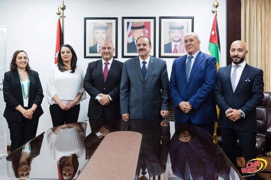 مطاعم تشيلي ويز توقع اتفاقية تدريب وتشغيل لطلاب الجامعة الأردنية