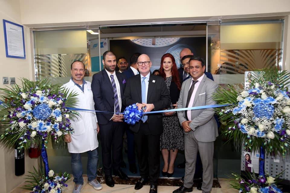 كوزمسيرج تُطلق عيادتها الطبية السادسة عشرة في مدينة دبي الطبية وتفتتح قسماً متخصصاً بزراعة الشعر  