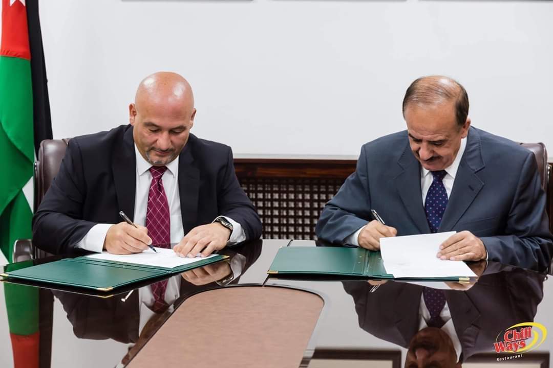 مطاعم تشيلي ويز توقع اتفاقية تدريب وتشغيل لطلاب الجامعة الأردنية 