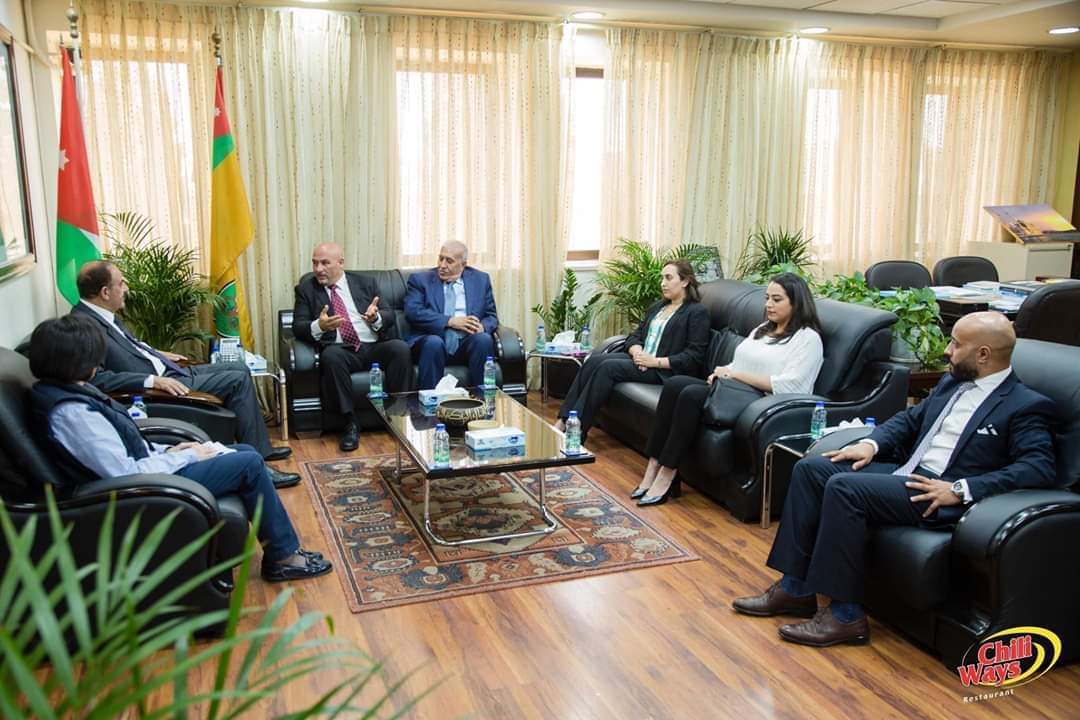 مطاعم تشيلي ويز توقع اتفاقية تدريب وتشغيل لطلاب الجامعة الأردنية 