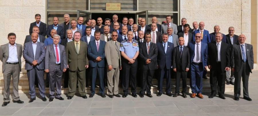 ندوة بعنوان  دور المتقاعدين العسكريين في تعزيز منظومة الدفاع الاجتماعي والأمن الوطني