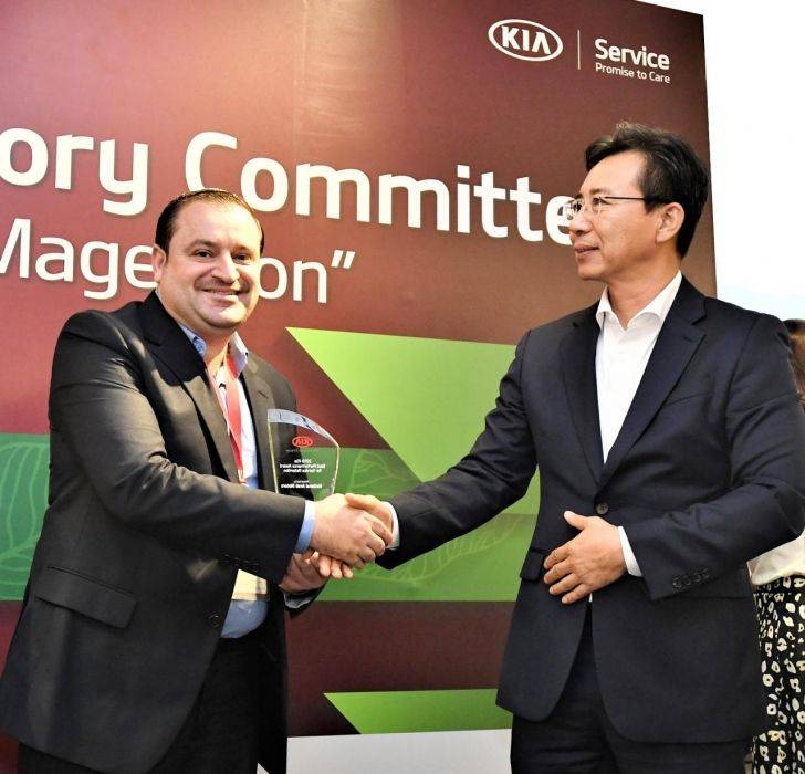 الوطنية العربية للسيارات كيا الأردن تحصد جائزة كيا موتورز للأداء المتميز  في الاحتفاظ بالعملاء وولائهم في خدمات ما بعد البيع