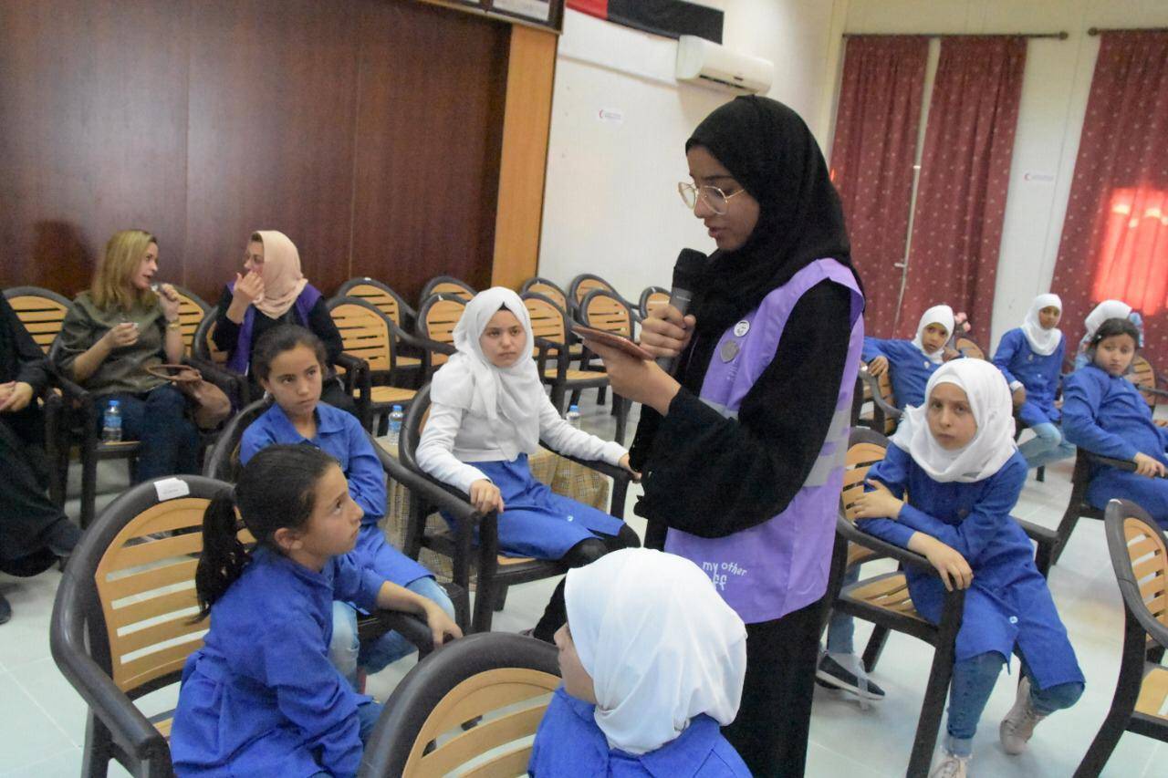 المجلس الاعلى للامومة والطفولة يزور المخيم الاماراتي للاجئين في الاردن وينفذ عدداً من الورش التدريبية لاطفال المخيم