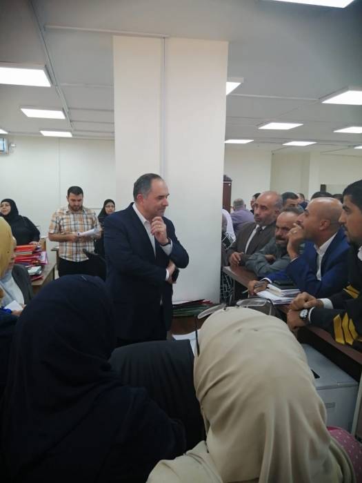 التلهوني  يتفقد سير العمل في محكمتي الرمثا وجرش