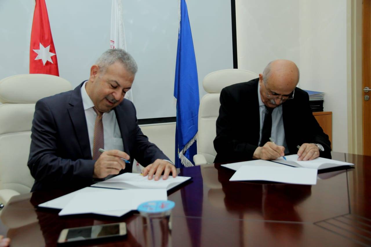 الجامعة الأميركية في مادبا توقع إتفاقية تعاون وتدريب مع شركة جلاكسي للتدريب