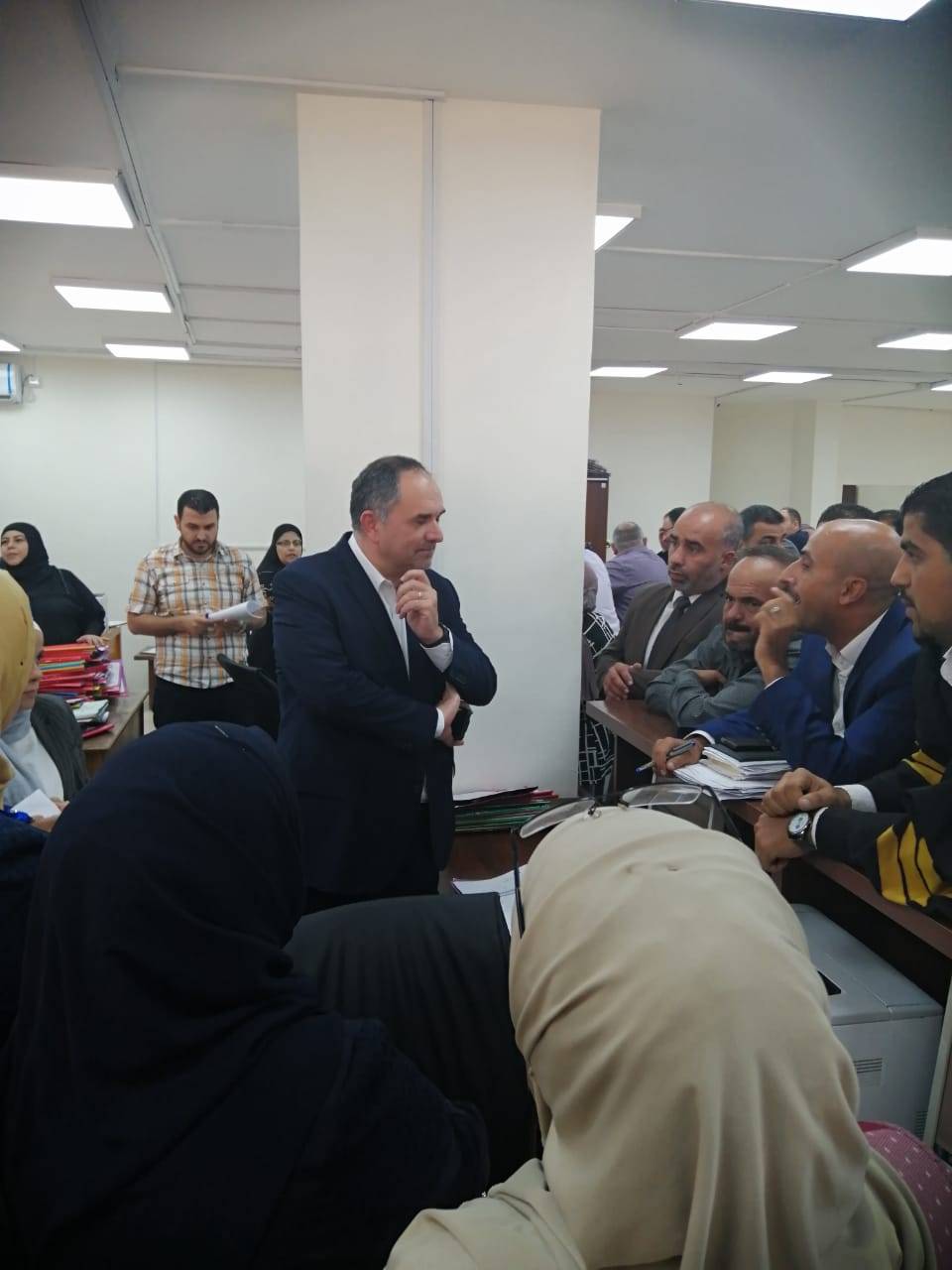 التلهوني  يتفقد سير العمل في محكمتي الرمثا وجرش