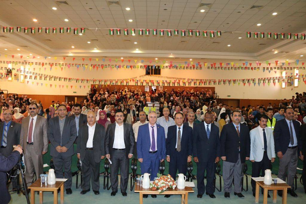 رئيس جامعة الحسين بن طلال يرعى حفل استقبال الطلبة الجدد