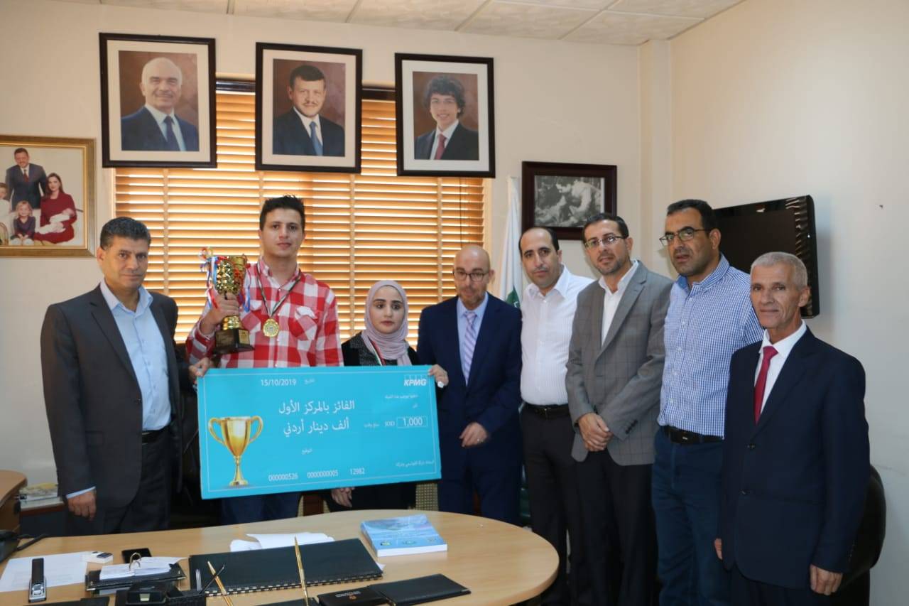 طلبة المحاسبة في البلقاء التطبيقية يحصدون المركز الأول في مسابقة مؤسسة كي بي ام جي للتميز المحاسبي على مستوى الجامعات الأردنية