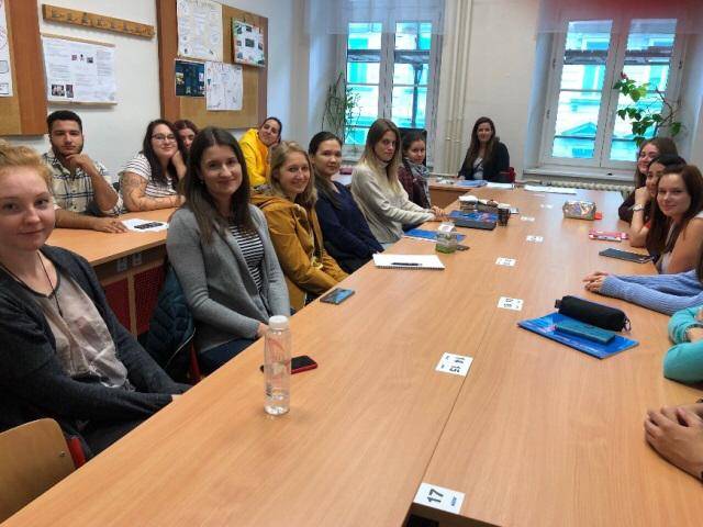 طلبة المحاسبة في البلقاء التطبيقية يحصدون المركز الأول في مسابقة مؤسسة كي بي ام جي للتميز المحاسبي على مستوى الجامعات الأردنية