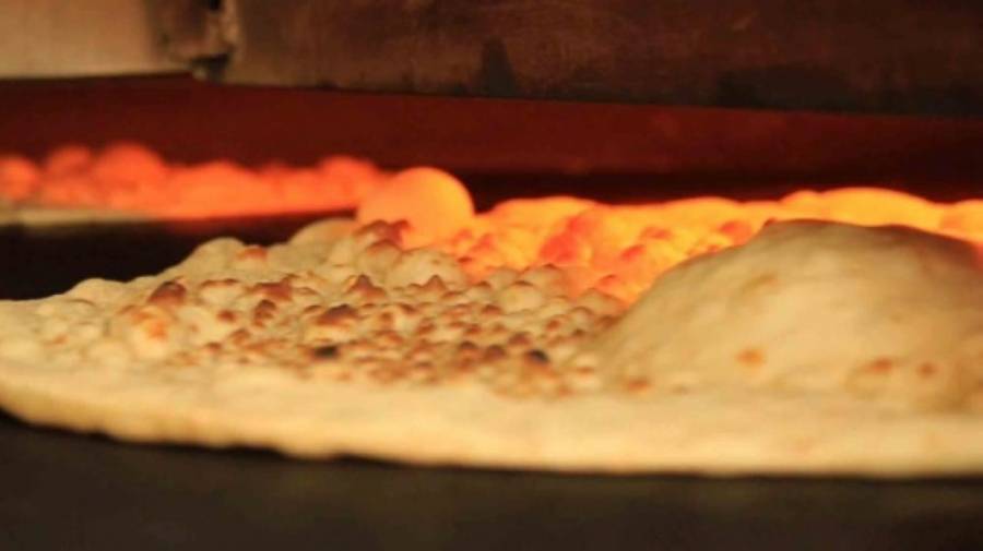 لجنة الصحة والسلامة العامة في محافظة جرش تغلق مخبزين مخالفين