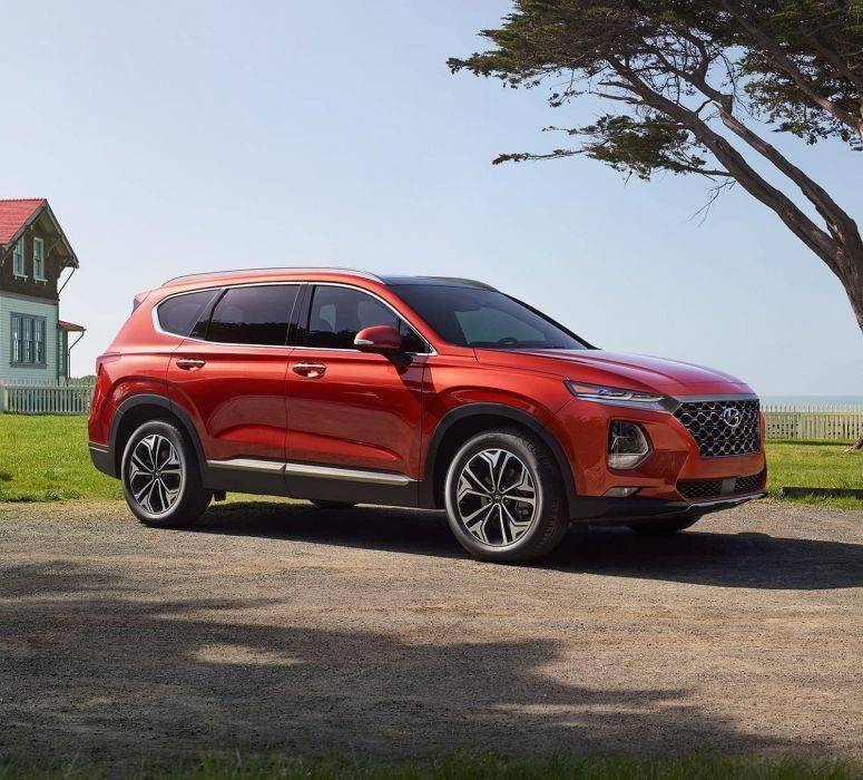 الوحدة للتجارة تقدم تشكیلة ھیونداي الناجحة من المركبات الریاضیة متعددة الاستخدامات