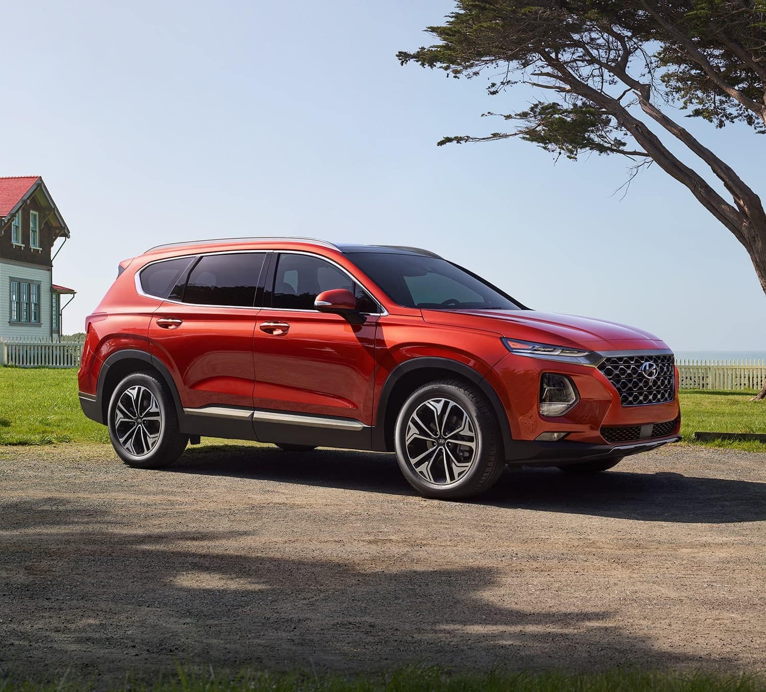 الوحدة للتجارة تقدم تشكیلة ھیونداي الناجحة من المركبات الریاضیة متعددة الاستخدامات 