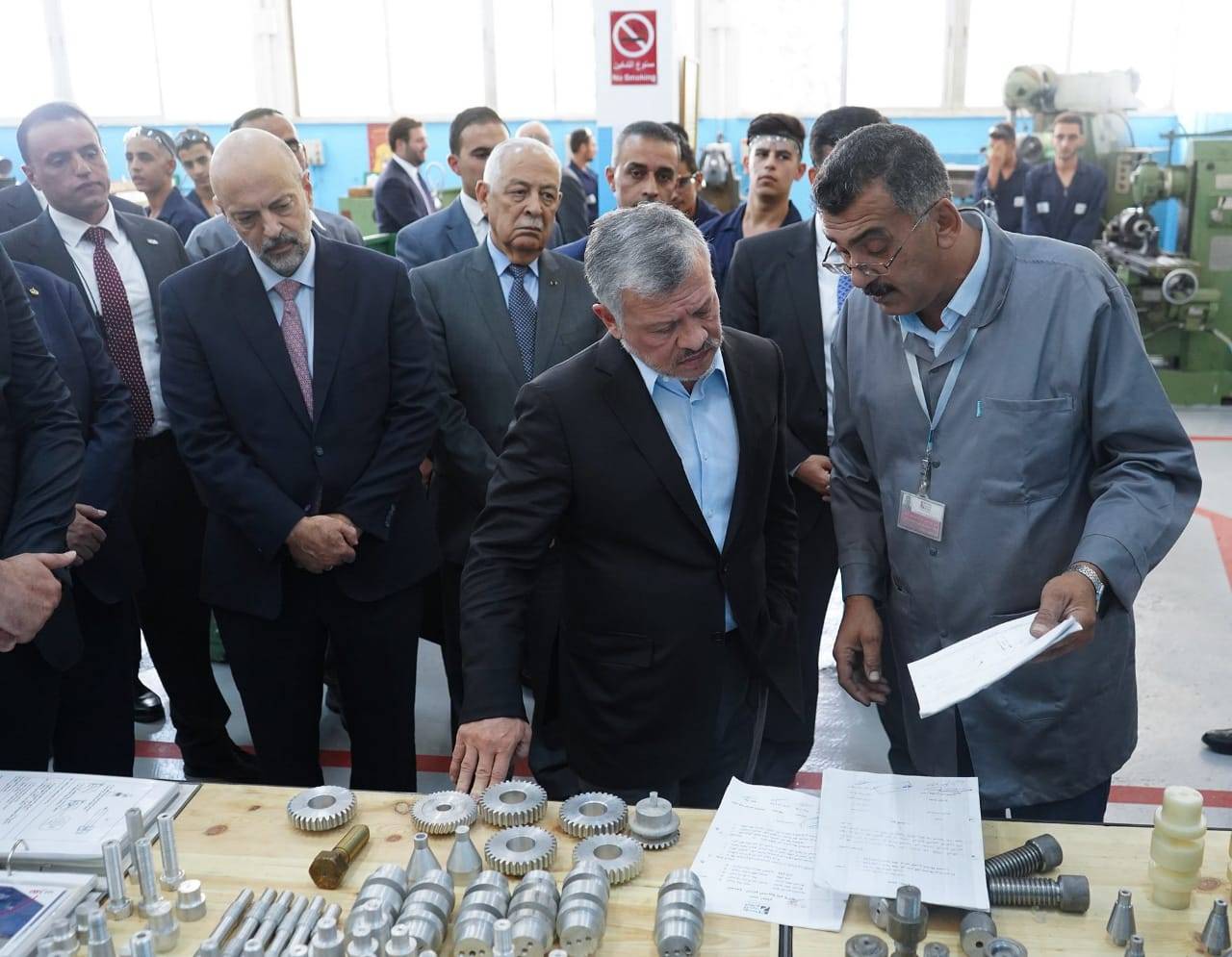 خلال زيارته لمعهد ماركا للتدريب المهني .. الملك يؤكد على ضرورة تمكين الشباب وتطوير قدراتهم