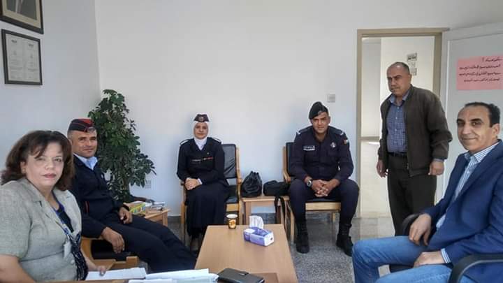 دورة للتعريف بالادارة الملكية لحماية البئية في مركز صحي الفحيص الشامل 
